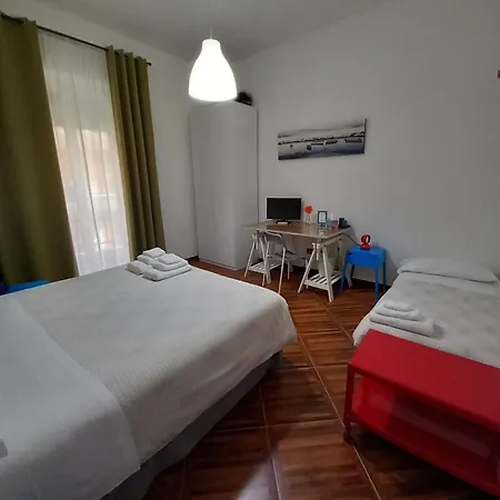 Bed & Breakfast Your Bed 4*